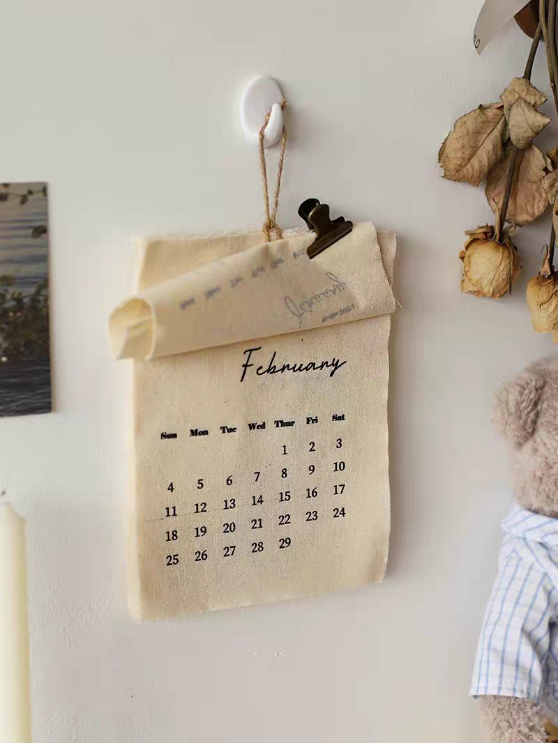 2026 Wall Calendar Cotton Clot - English Home Office recensione e prezzo